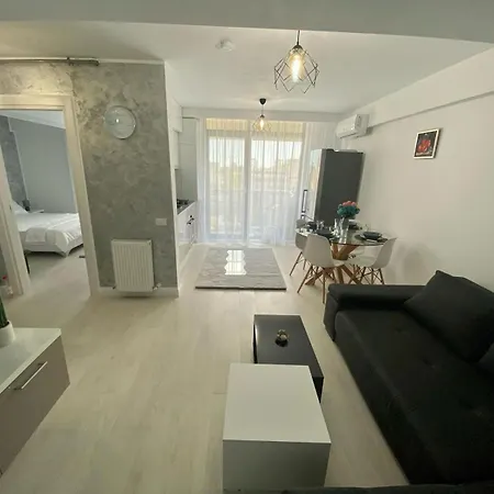 Dis Summer Mamaia Apartman *