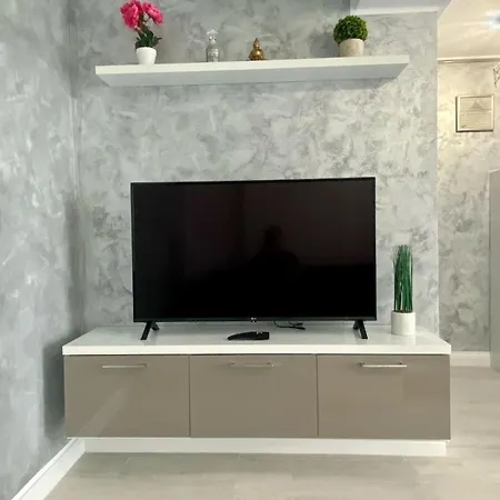 Apartament Dis Summer Mamaia Constanţa